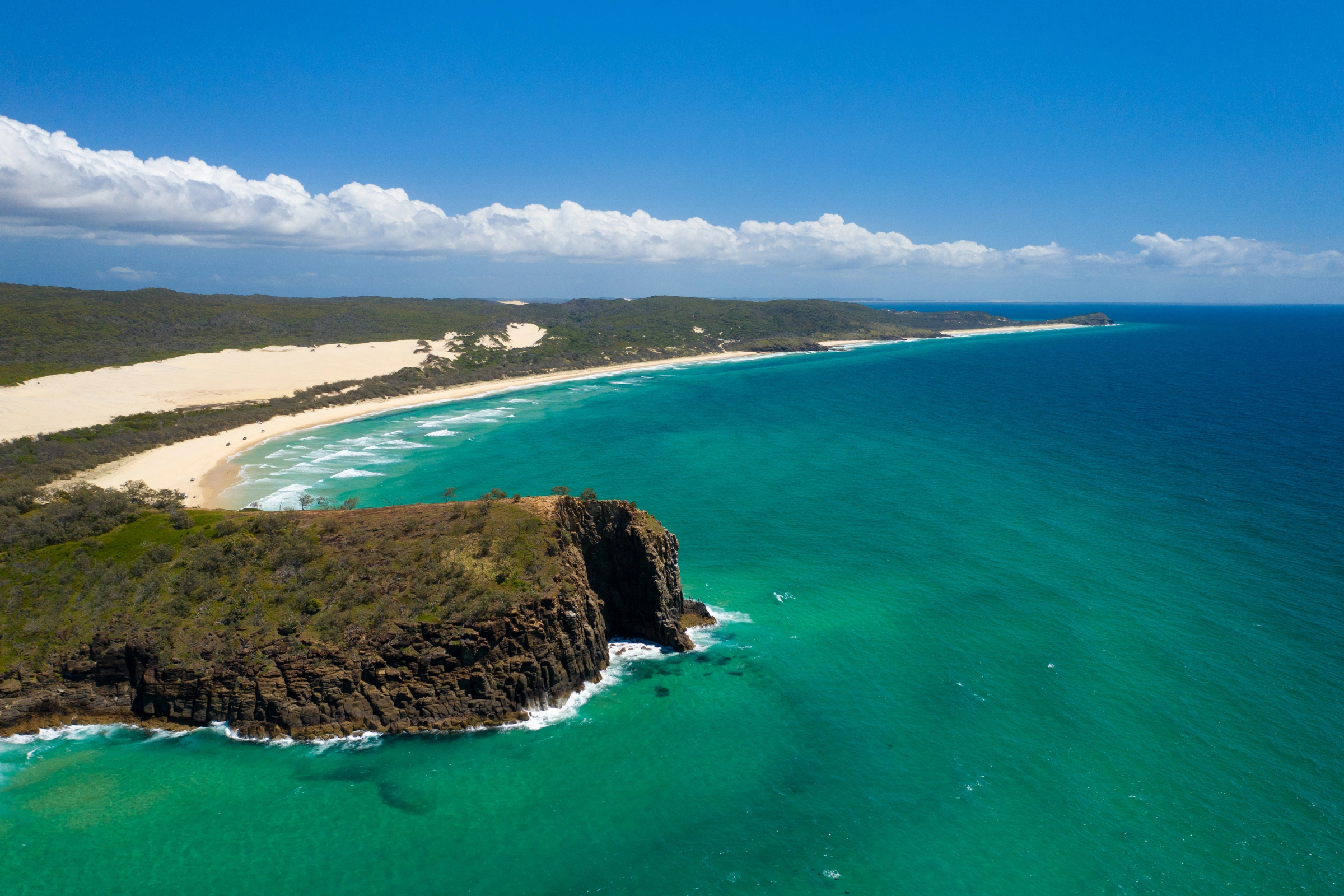 Fraser_Island,_Queensland[1].webp
